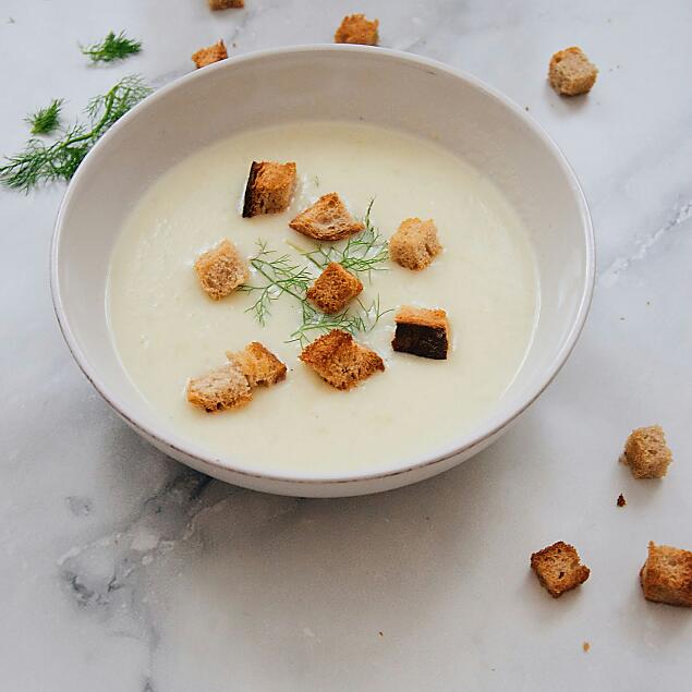 Zuppa cremosa con ingredienti regionali – cucina biologica al Naturhotel Eschenhof
